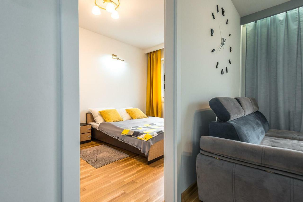 Apartament 48M W Centrum Grojca Grojec  Exterior photo